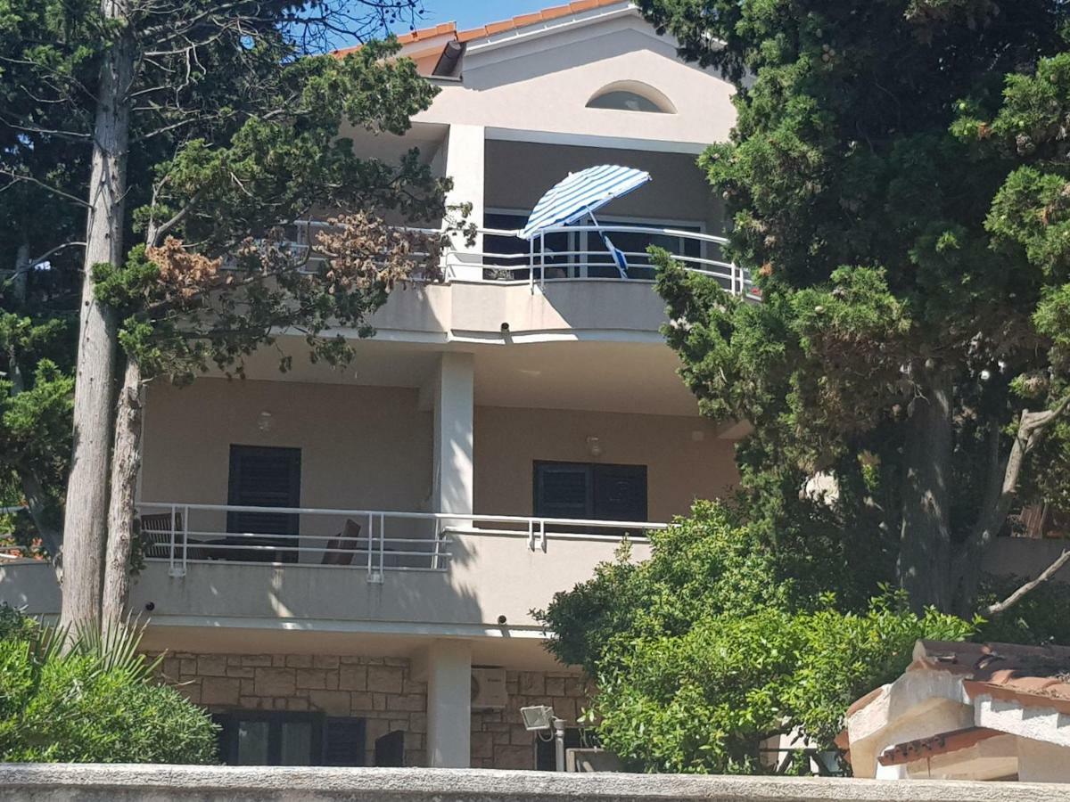 Mare Azzurro Apartments Pula Buitenkant foto